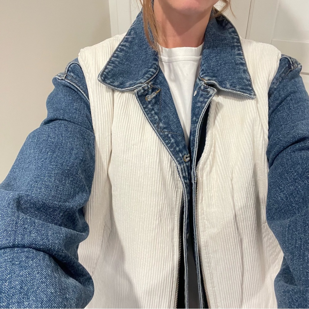 Aritzia TNA Carlaw Vest